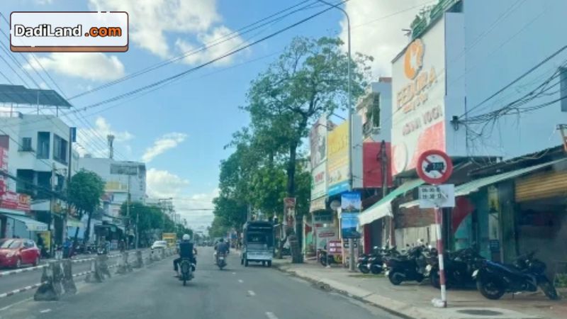 ban-nha-mat-tien-nha-trang
