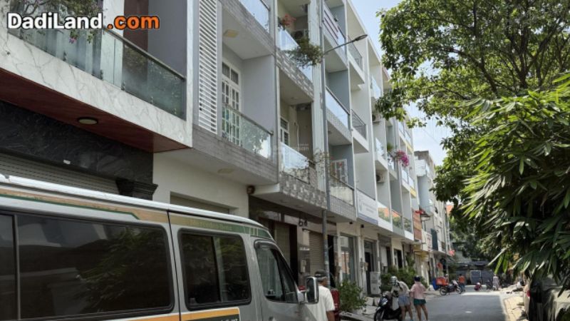 nha-ban-quan-8-duoi-1-ty-bang-gia-chi-tiet-cap-nhat-2026