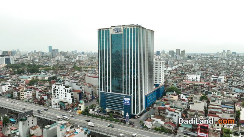to-hop-trung-tam-thuong-mai-cho-mo-—-gia-ban-thong-tin-2026